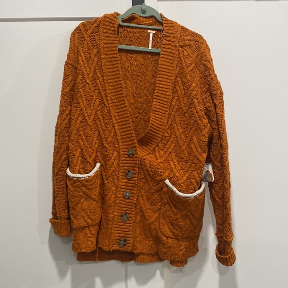 Free People Montana Cable Cardigan Sweater in Pumpkin Pie XS extra small NWT - Picture 7 of 11